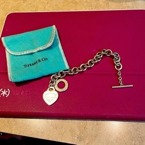 Tiffany and Co. 7.5” Heart Bracelet 925 silver 💯 authentic!